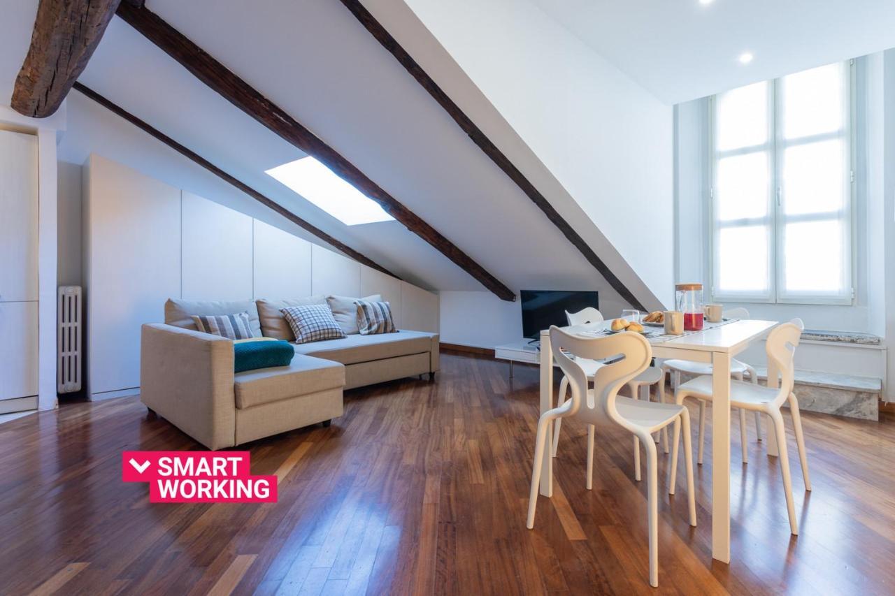 The Roof House Near Piazza San Carlo By Wonderful Italy Apartment Turin Bagian luar foto